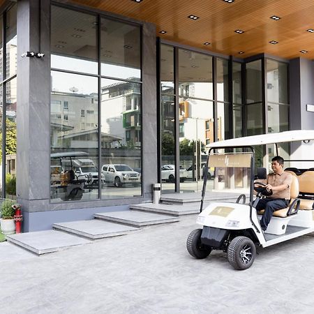 Pure Eleven Hotel Bangkok Makkasan Экстерьер фото